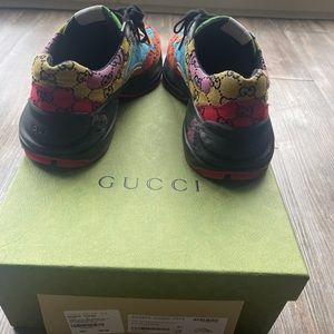 Gently worn men’s designer sneakers 👟